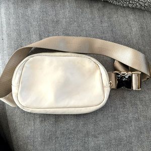 Womens CrossBody Fanny Pack Bag